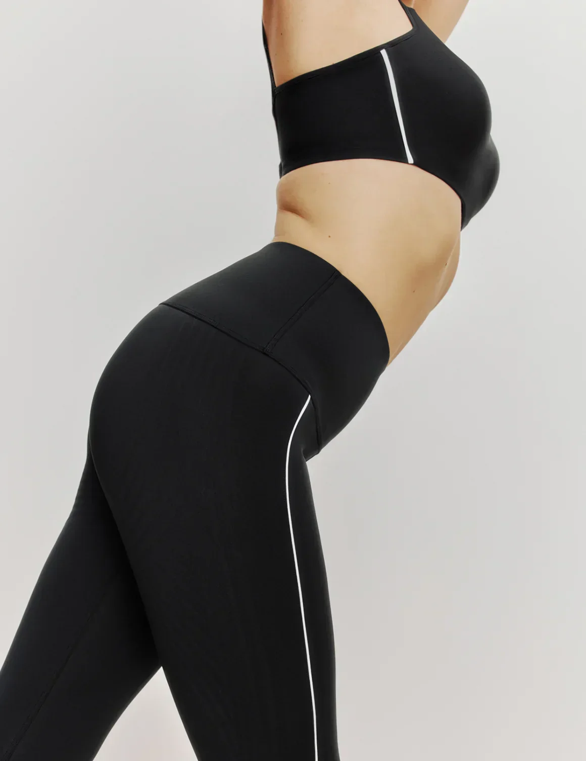HiTouch™️ High Rise Legging - Piping - Image 7