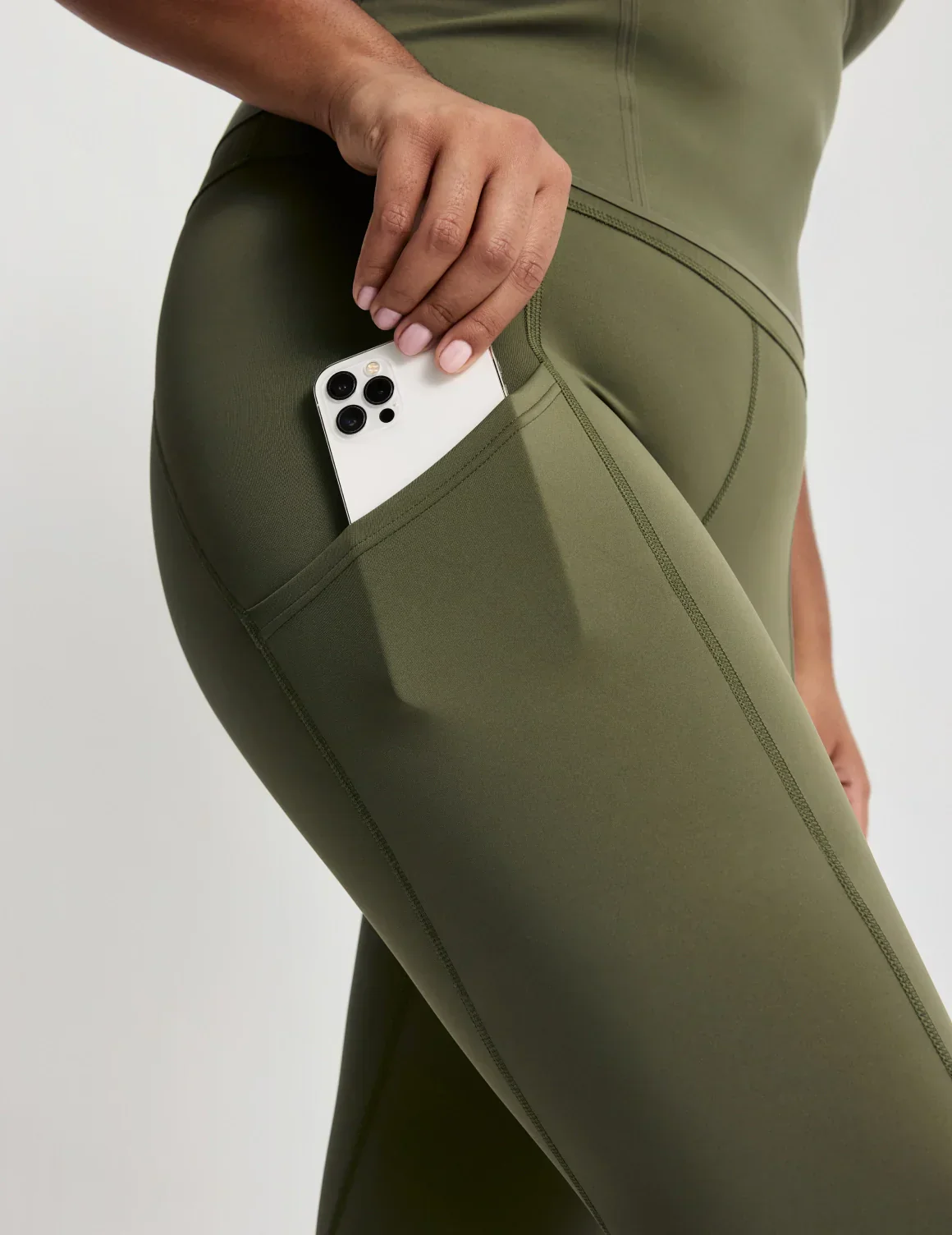 Pursuit Leakproof Training Legging - Image 8