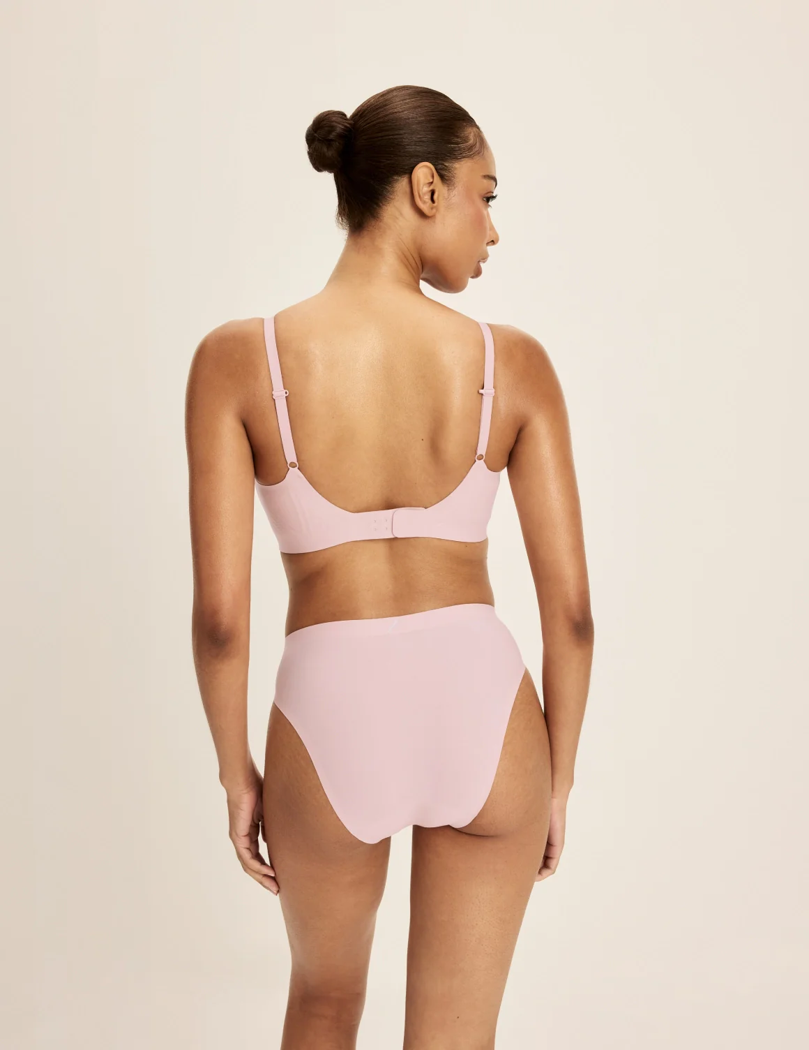 Revolution Scoop Bra - Last Call - Image 14