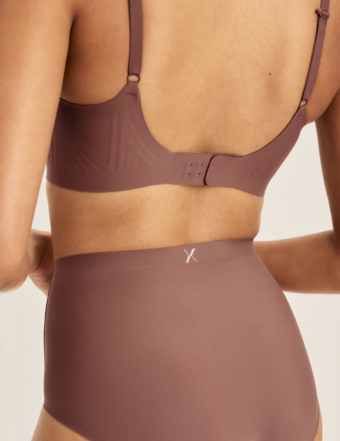 Revolution Scoop Bra - Last Call - Image 23