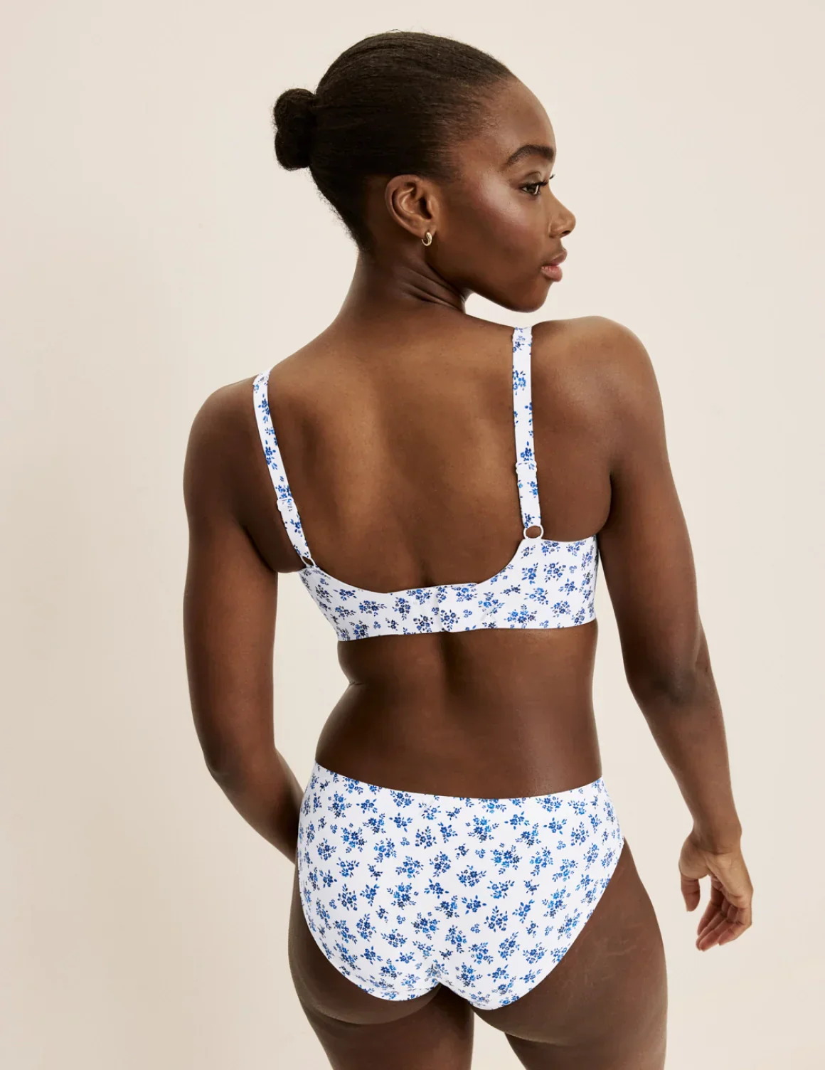 Revolution V-Neck Bra - Last Call - Image 41