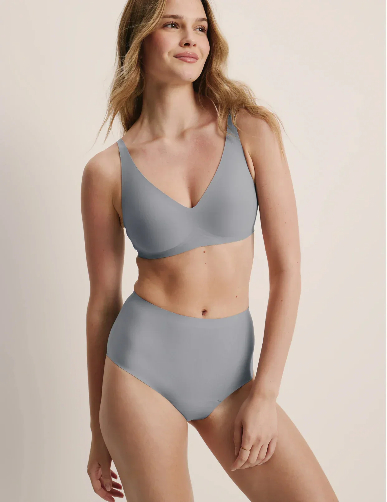 Revolution V-Neck Bra - Last Call - Image 54