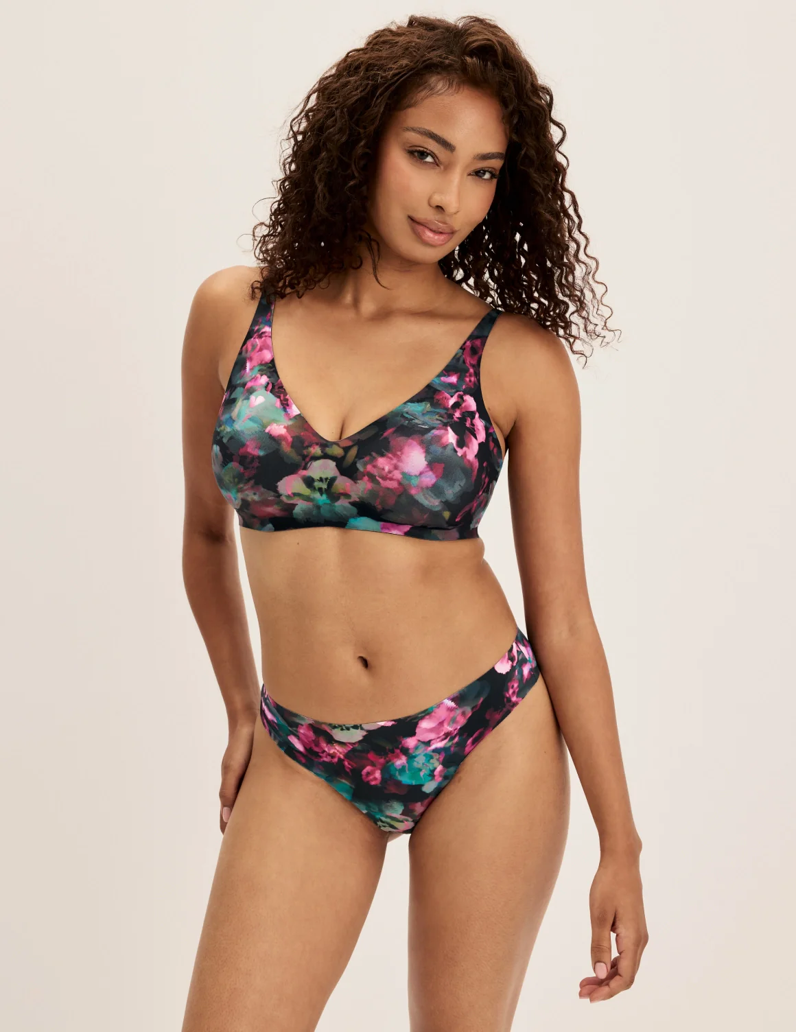 Revolution V-Neck Bra - Image 32