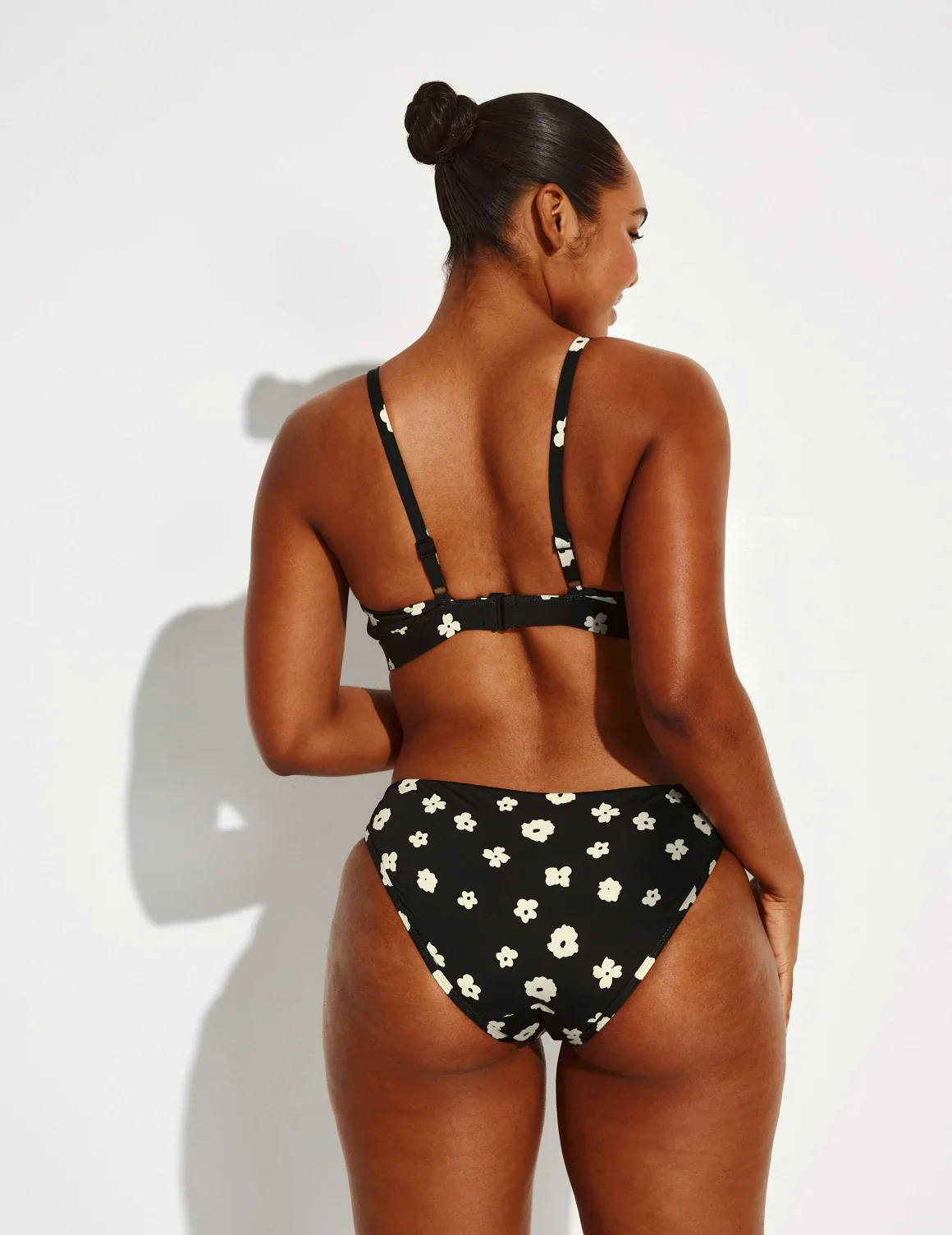 Scoop Bikini Top - Image 15