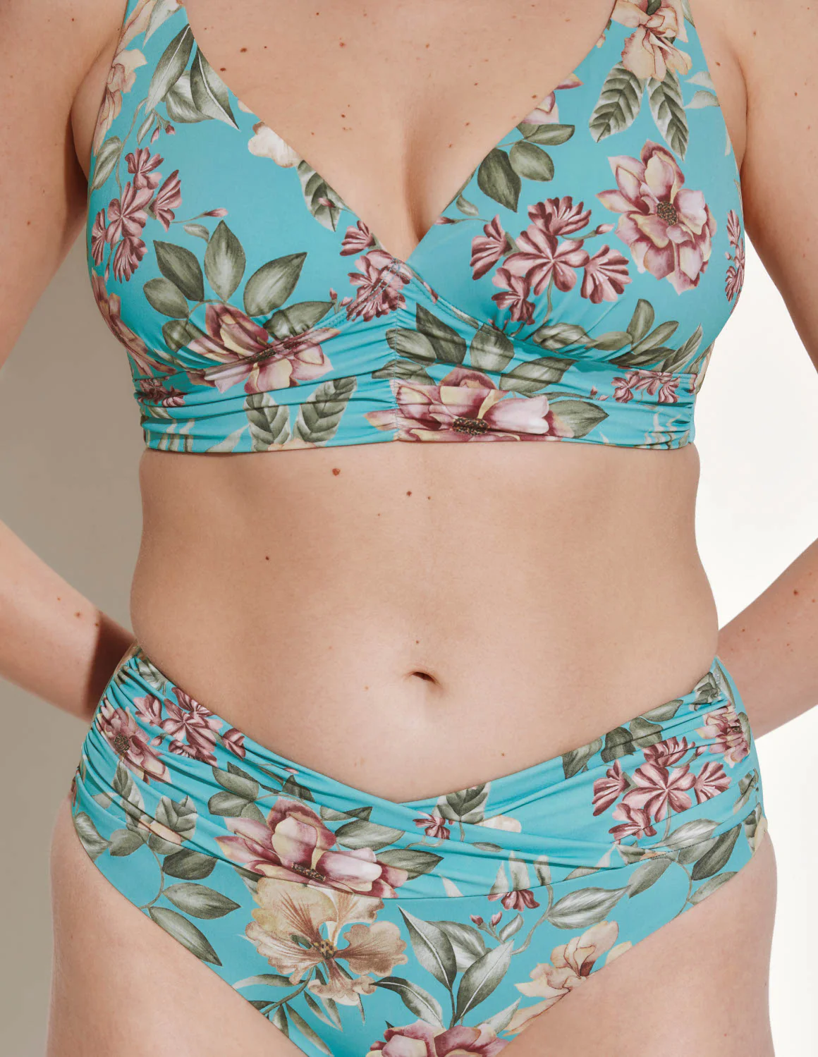 Sculpt Ruched Deep V Bikini Top - Image 13