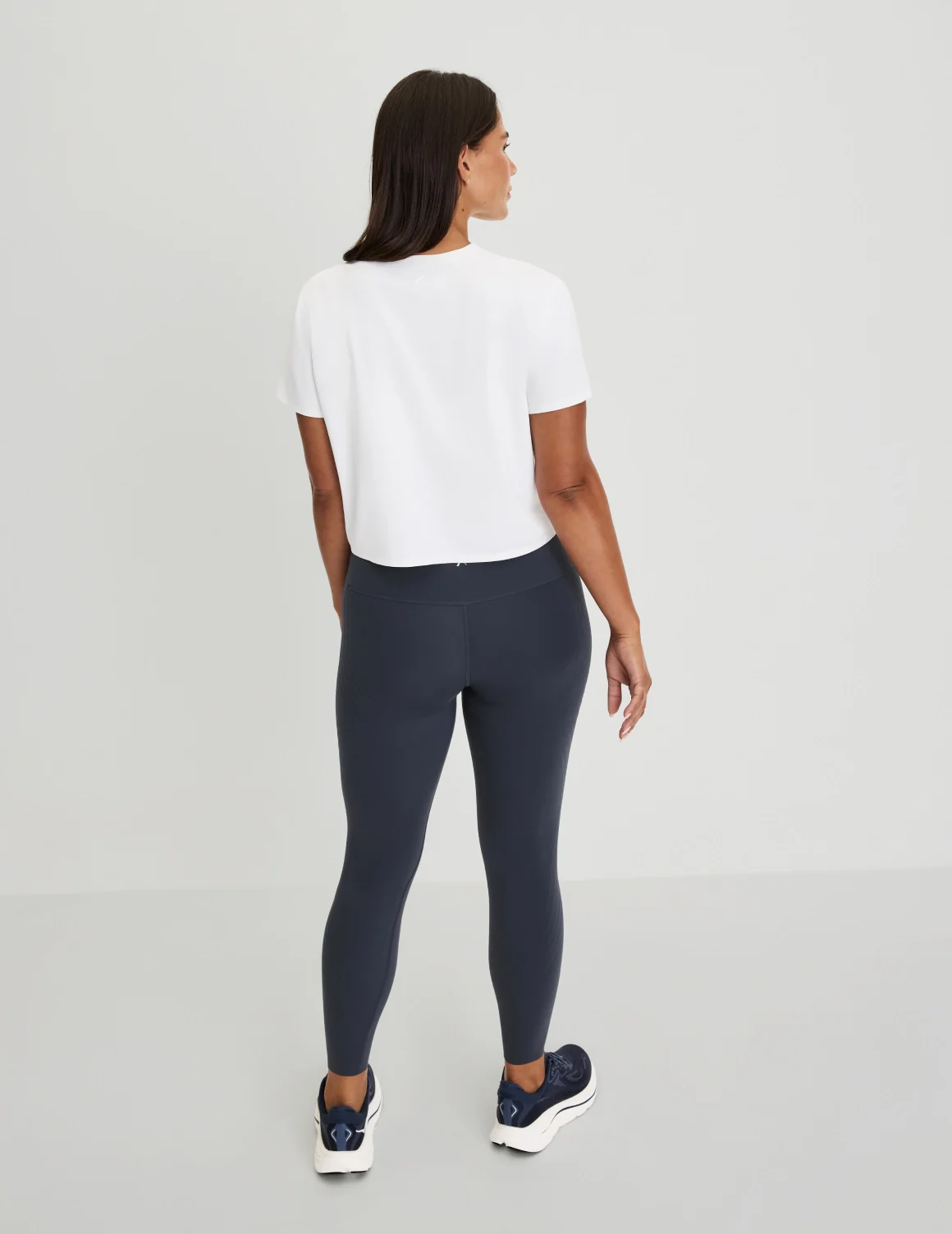 Studio Sleek Cropped T-Shirt - Image 21