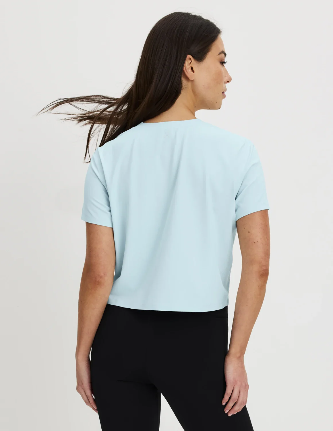 Studio Sleek Cropped T-Shirt - Image 27